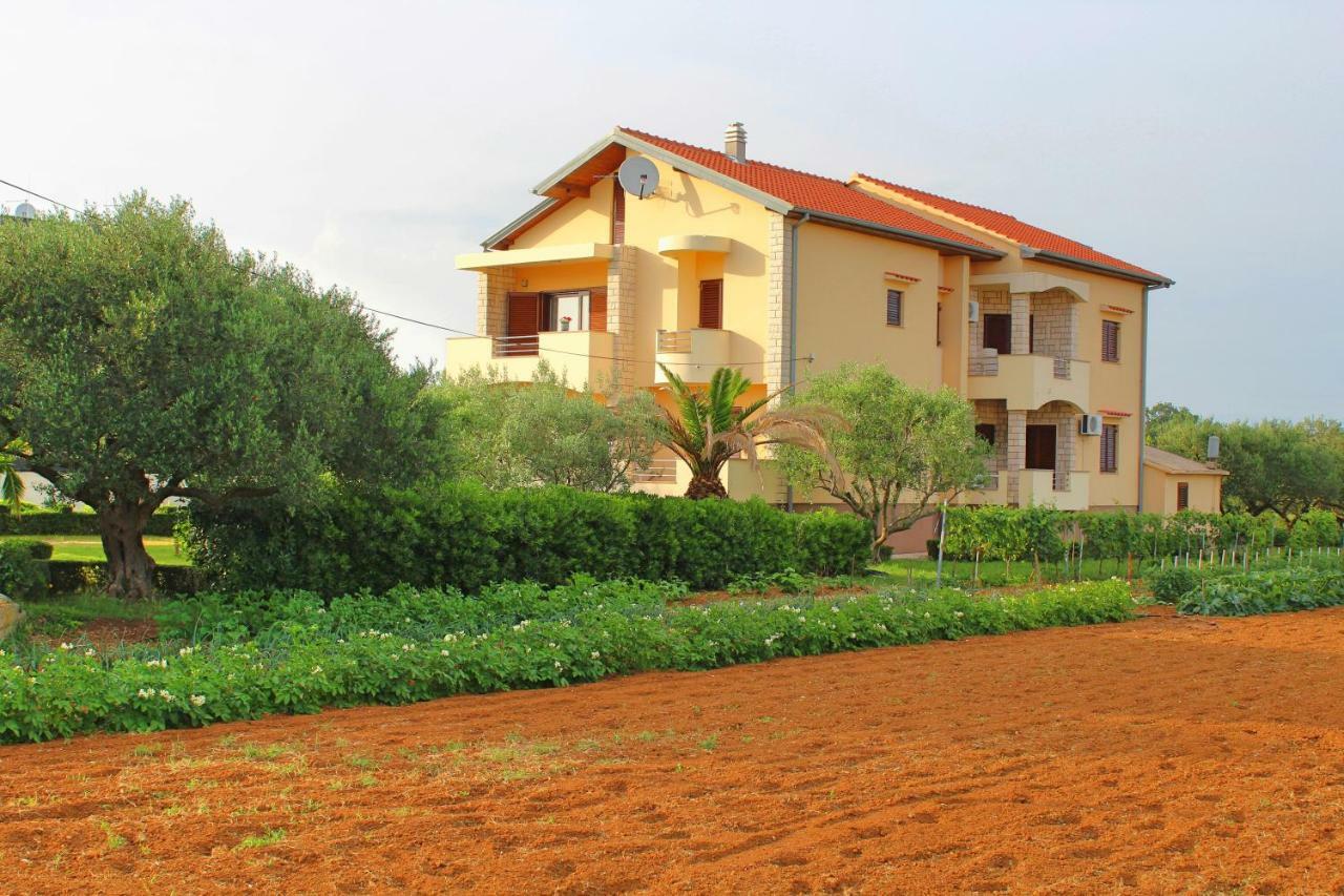 Apartments Kresan Soline Sukošan Dış mekan fotoğraf